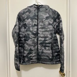 Columbia jacket for winter Omni-heat reflective, camo
